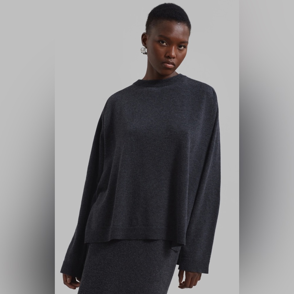 The Frankie Shop Gray Crew Neck Sweater Relaxed Fit